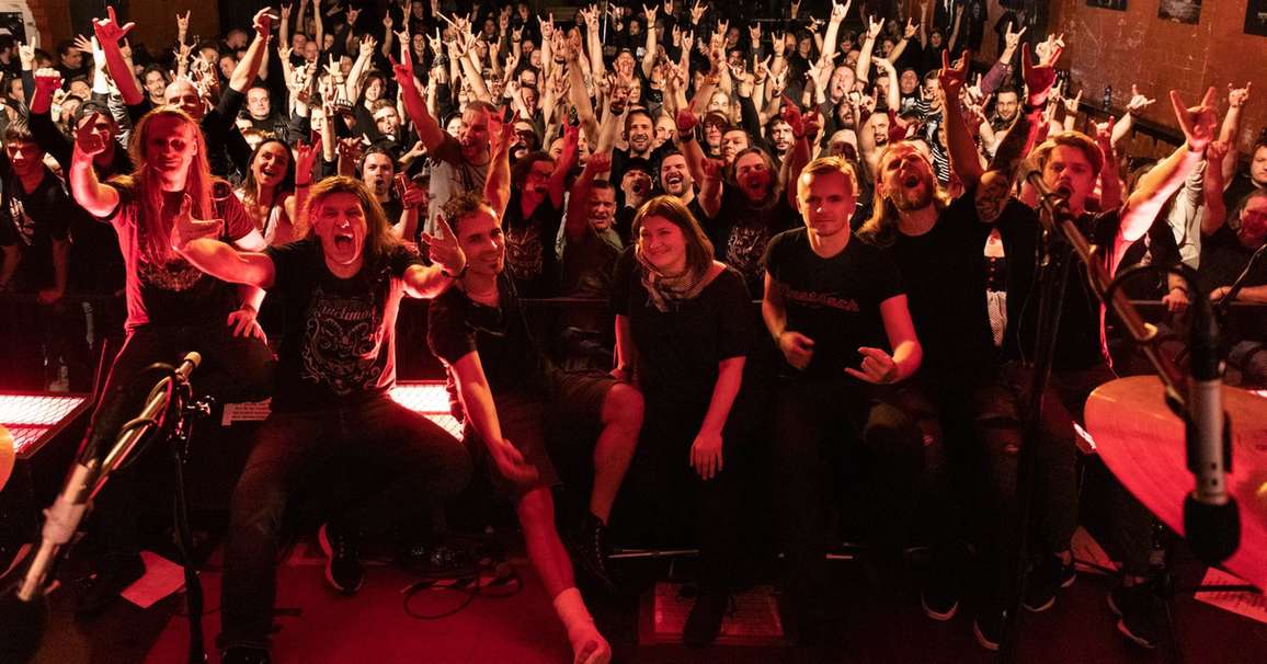 SANCTIMONY koncerta foto no zāles